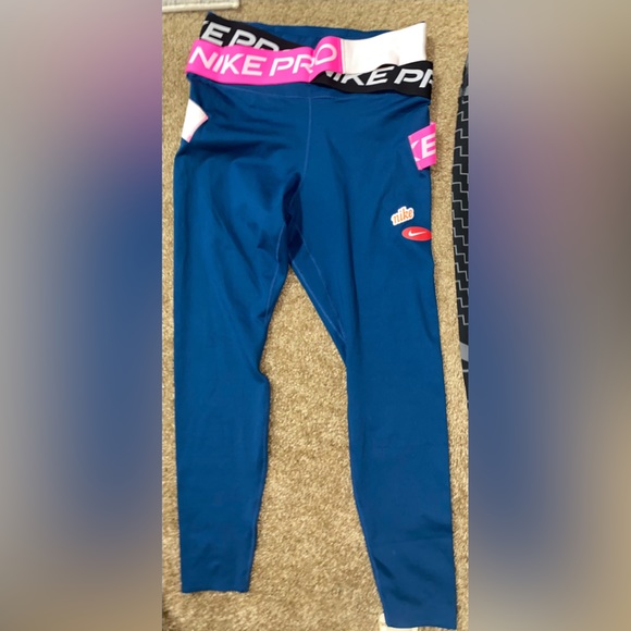 Nike leggings - Picture 3 of 3